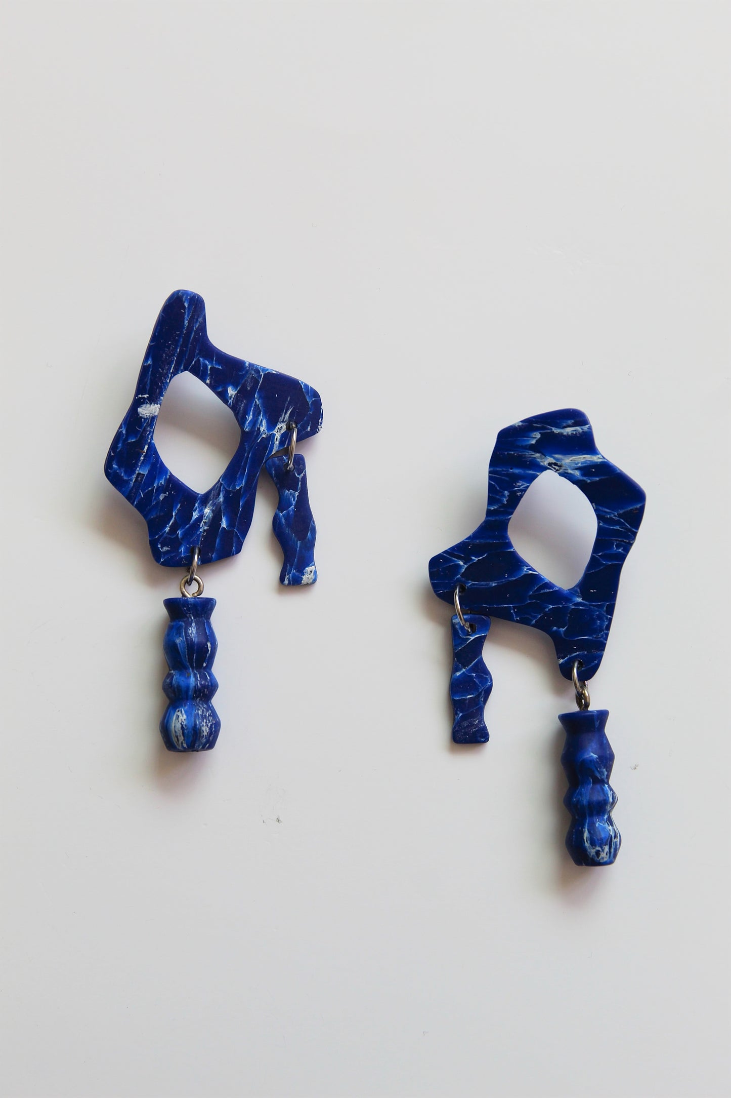 Theia Dangles