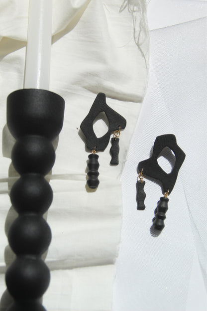 Theia Dangles